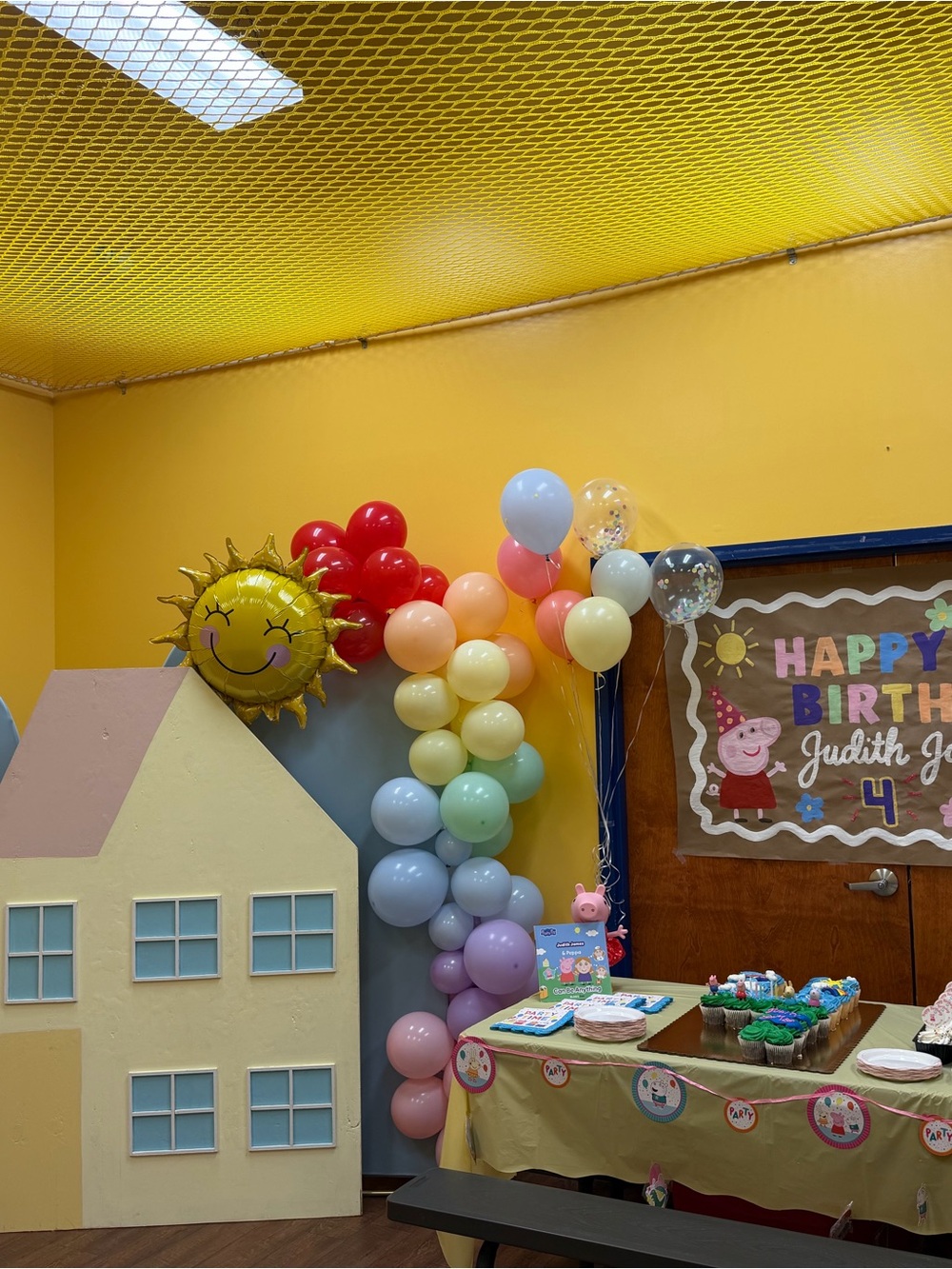 Peppa Party Decor